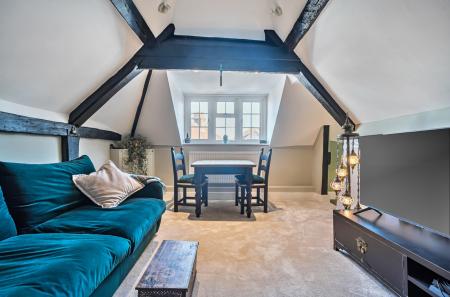 1417432-5-69a9512...