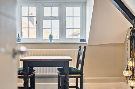 1417432-9-69a9515...