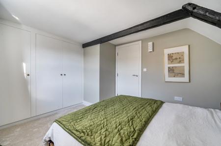 1417432-17-69a951...