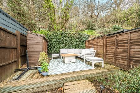 1425621-9-69b2d35...