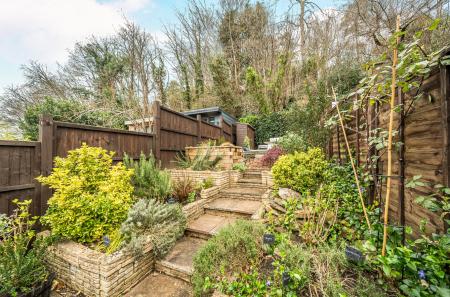 1425621-38-69b2d6...