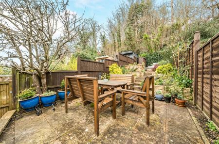 1425621-7-69b2d33...