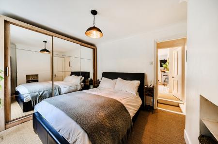 1425621-23-69b2d4...