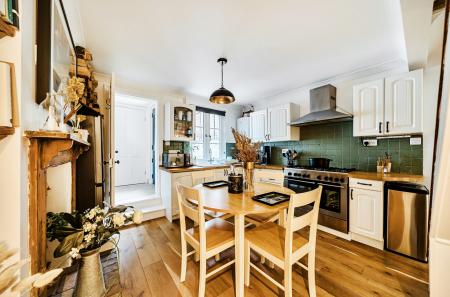 1425621-14-69b2d3...