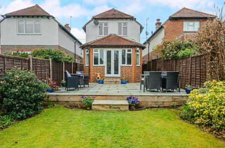 1425443-6-69b9299...