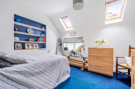 1425443-17-69b929...