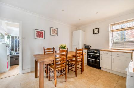 1425443-11-69b929...