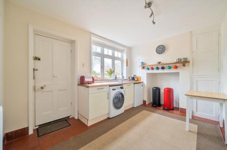 1401308-9-69808ae...