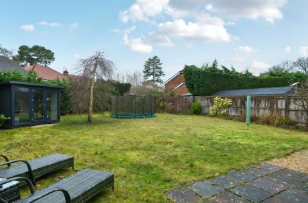 1401308-28-698093...