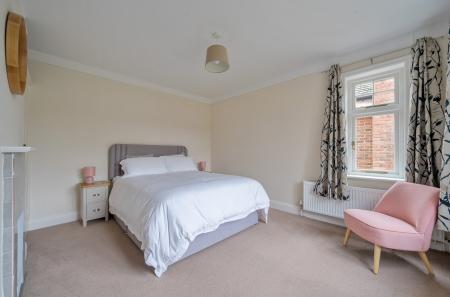 1401308-23-698092...