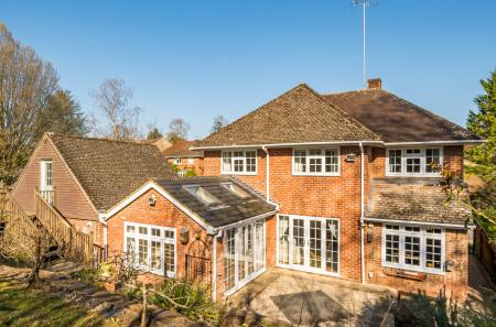 1409115-9-69bbd26...