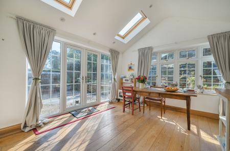 1409115-22-69bbd3...