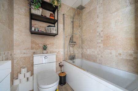 1432431-3-69c2bab...