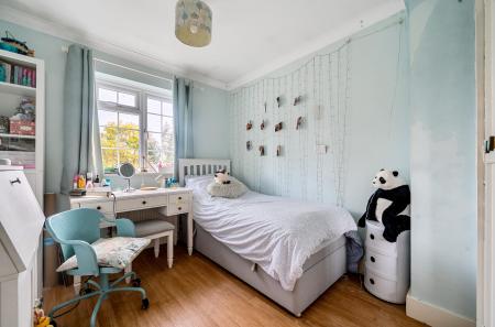 1375337-13-690de5...