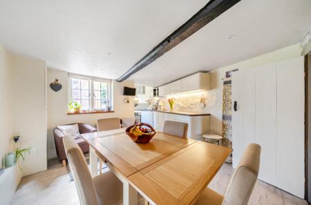 1440134-22-69d538...