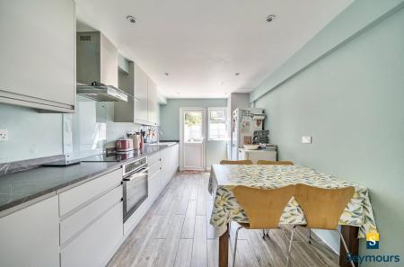 Kitchen/Breakfast