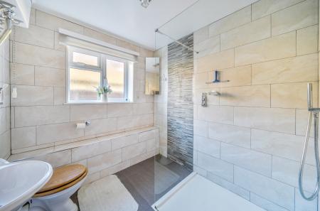 Family Shower Room