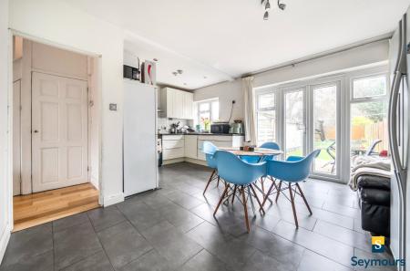 Kitchen/Dining