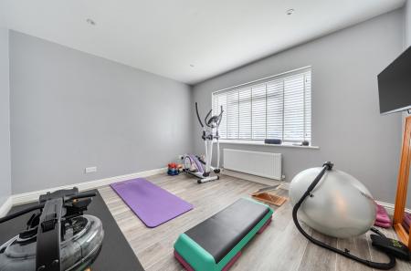 Bedroom 4/Gym