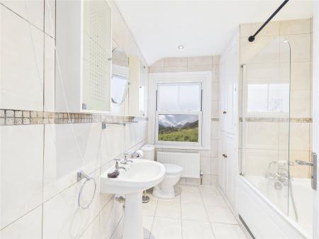 Ensuite Bathroom