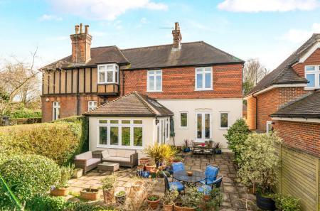 1424260-5-69b1a99...