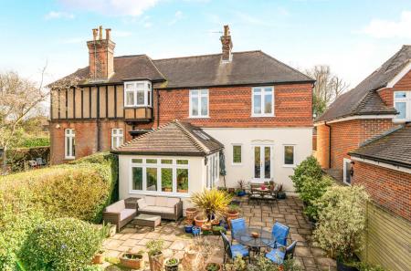 1424260-7-69b1a9a...