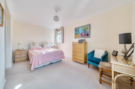 1424260-4-69b1aa0...