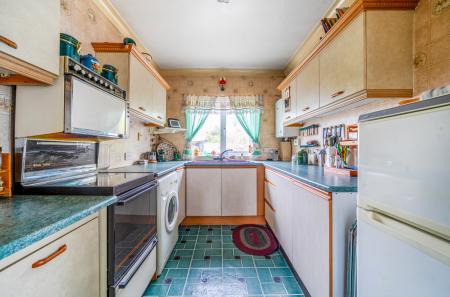 1435712-19-69ca51...