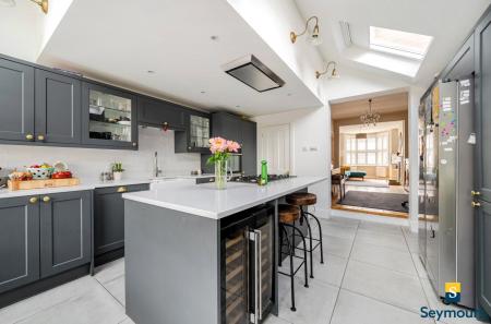 Breakfast Bar