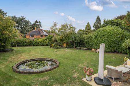 1358091-3-68d2c3f...