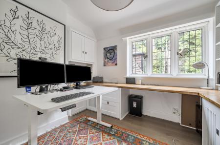 1358091-23-68d2c0...