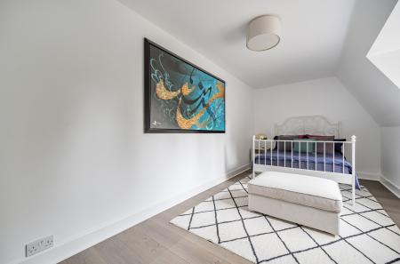 1358091-38-68d2c2...