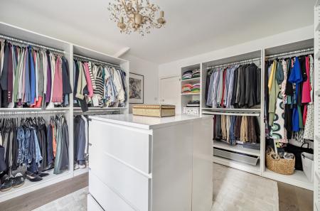 1358091-33-68d2c1...