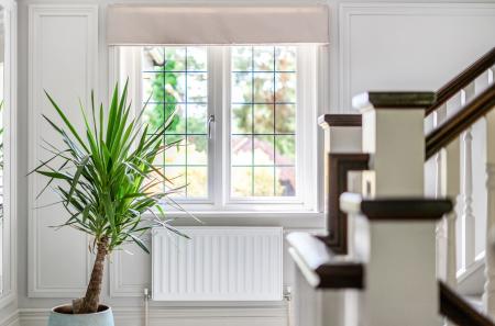 1314396-12-685684...