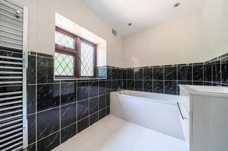 1324761-18-68750b...