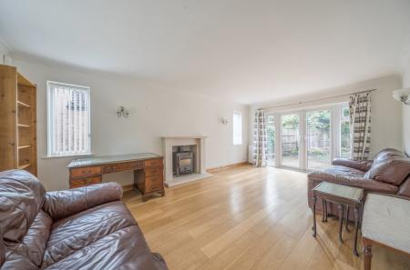 1347782-19-68b717...