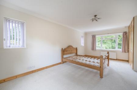 1347782-10-68b717...