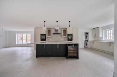 1397608-24-695fd2...