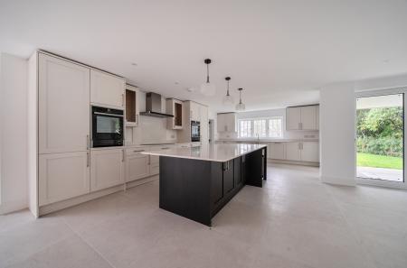 1397608-17-695fd1...