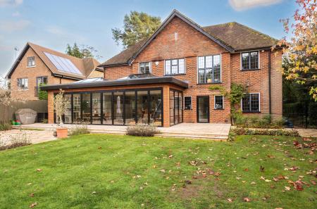 1384932-4-6929c9b...