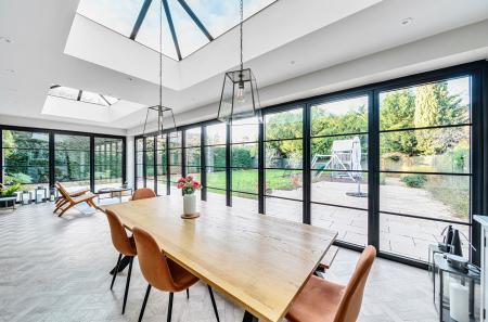 1384932-26-6929cb...