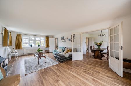 1397854-11-6978b3...