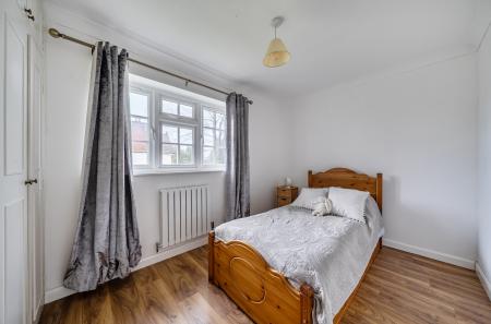 1397854-17-6978b5...