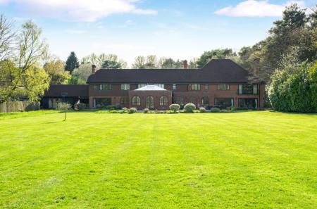 1441264-12-69d681...