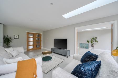 1419073-33-699714...