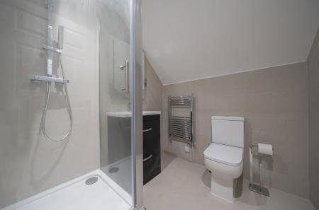 1373998-5-690396b...