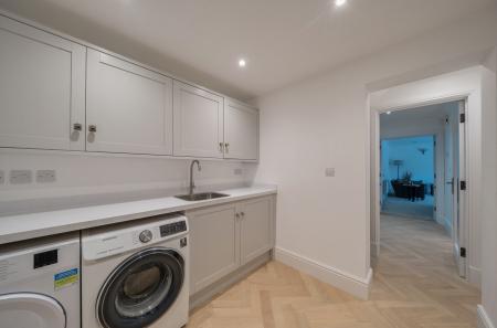 1373998-53-69039a...