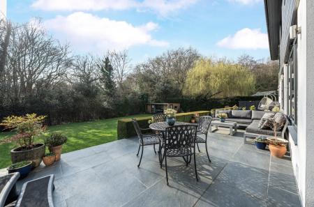 1421378-4-69a6fc5...