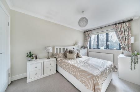 1421378-18-69a6fd...