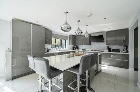 1421378-28-69a6fe...